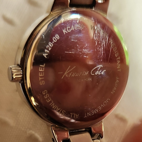 Kenneth Cole watch - Picture 3 of 5